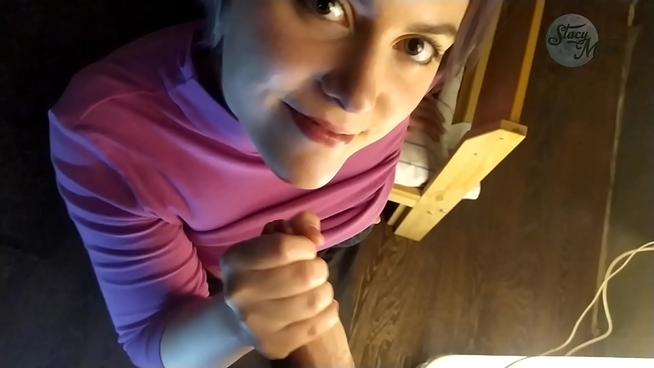 Typowe rosyjskie porno domowe z fabułą kutasa i dobrym głębokim wytryskiem